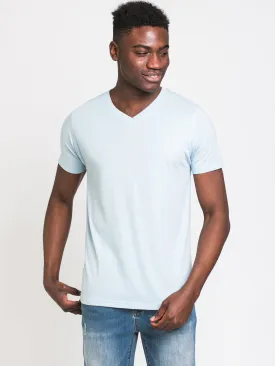 BOATHOUSE VICTOR V-NECK TEE - CLEARANCE