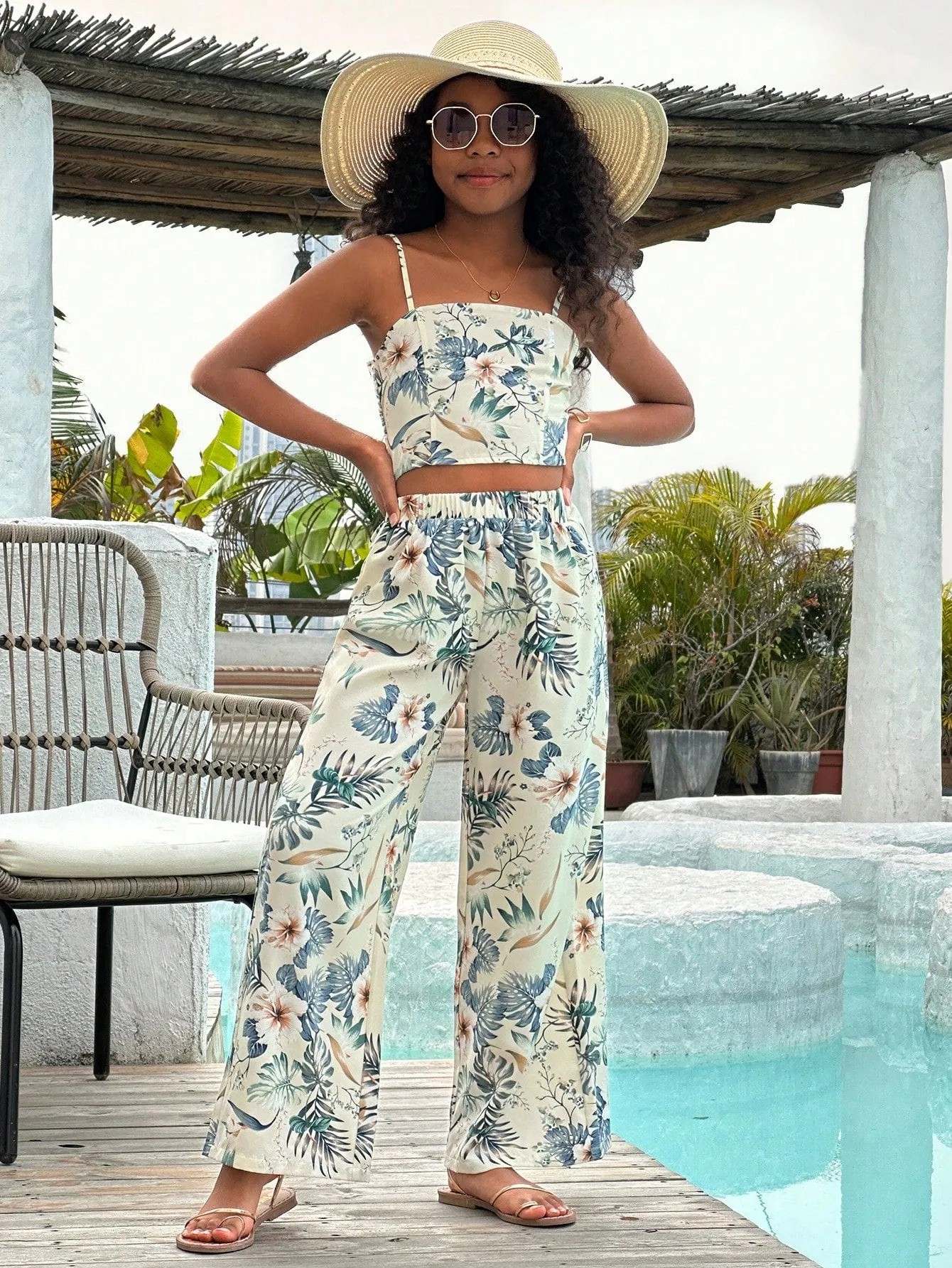 SHEIN Tween Girls' Everyday Casual Tropical Print Cami Top And Pants Set