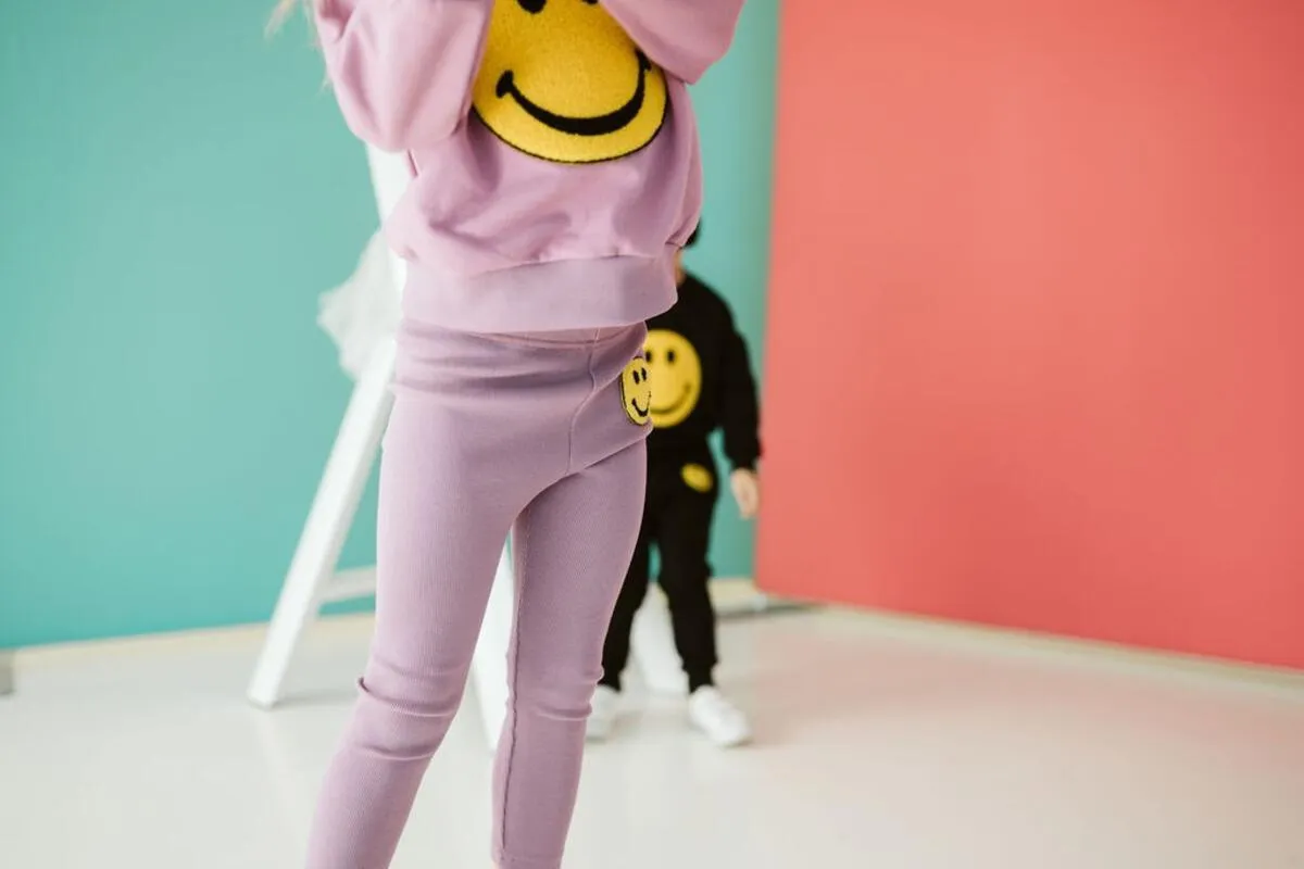 Sweatshirt | Smile Dark Pink | Petite Hailey